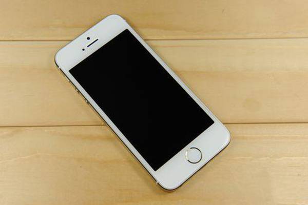 iPhone手机出现白屏？教你三招“救活”它！