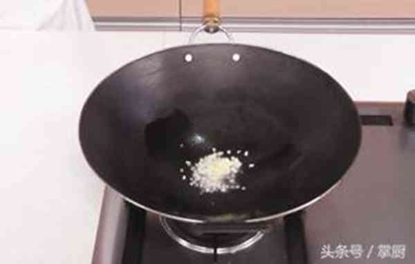 炒年糕的做法，炒年糕怎么做才好吃？简单的教程！