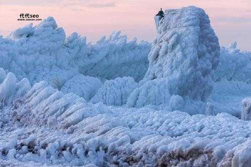 雪海冰山是什么意思(  你体验过这种极寒的天气吗)