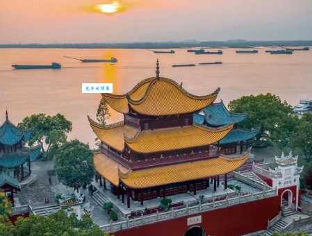 江南三大名楼之湖南岳阳楼，值得一去吗？