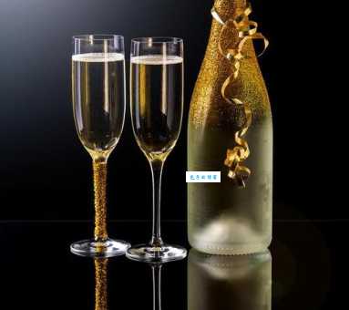 香槟酒属于什么酒 专家解析它的种类与口感